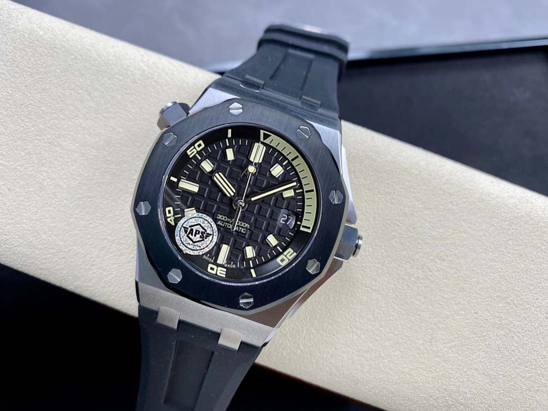Royal Oak Offshore Diver 15720 SS APSF 1:1 Best Edition Black Dial Ceramic Bezel on Black Rubber Strap A4308 Super Clone