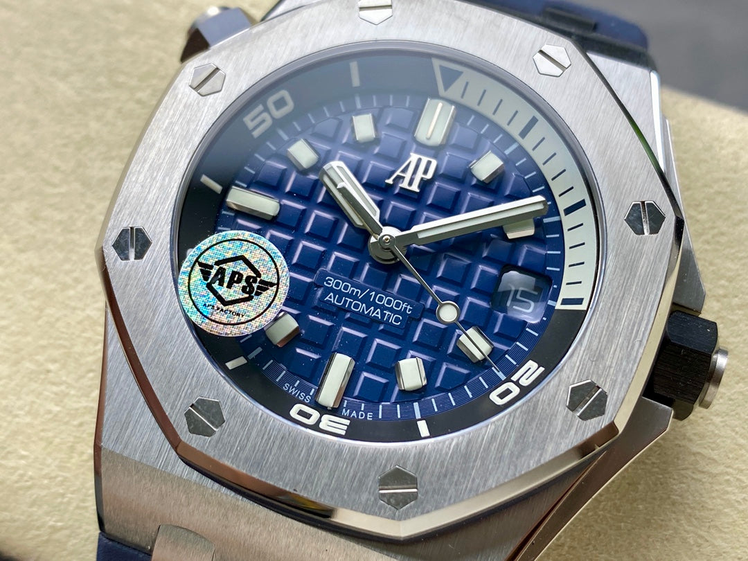 Royal Oak Offshore Diver 15720 SS APSF 1:1 Best Edition Blue Dial on Blue Rubber Strap A4308 Super Clone