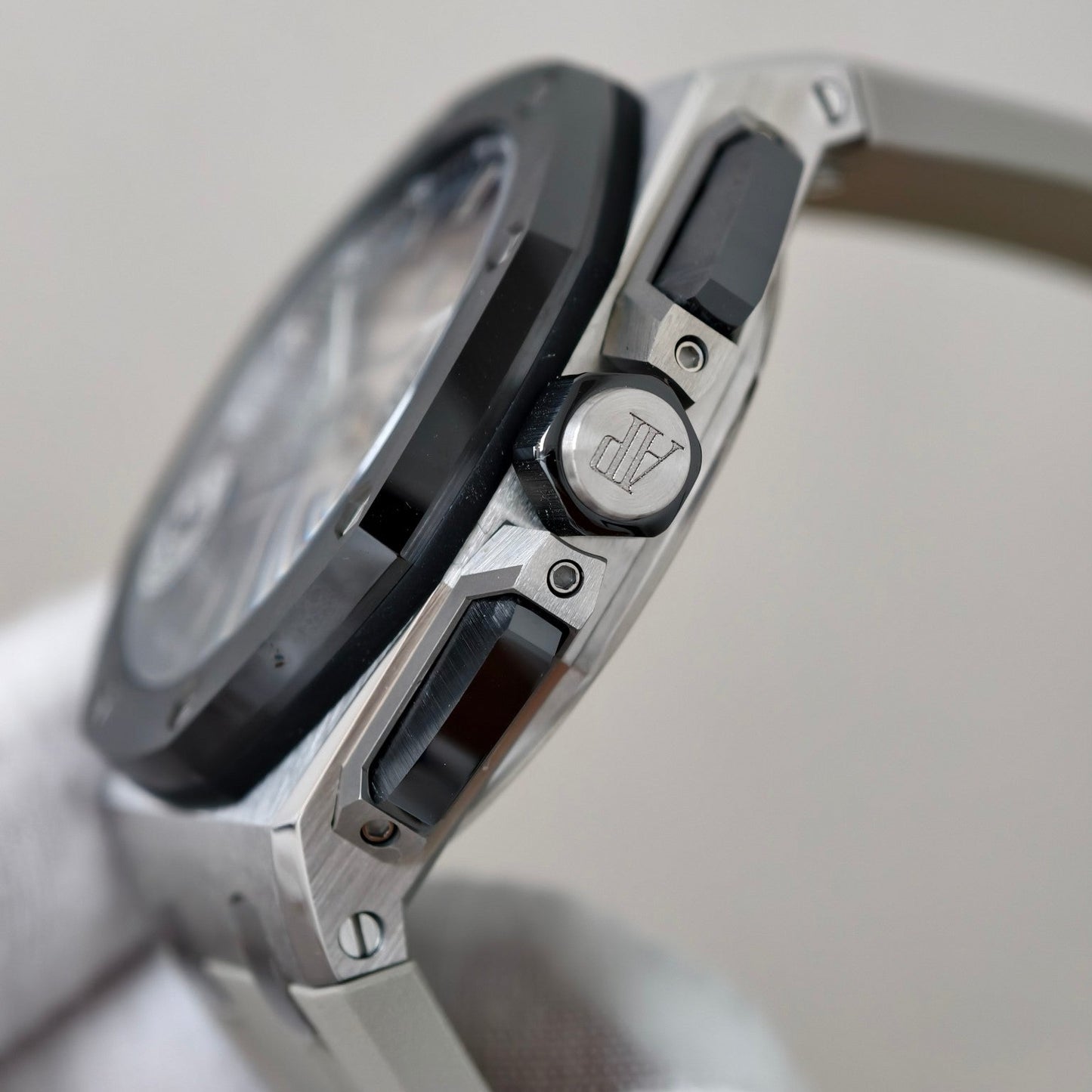 Royal Oak Offshore 26420 SS Ceramic Bezel APSF 1:1 Best Edition Smoked Dial on Gray Rubber Strap SA4401 Super Clone