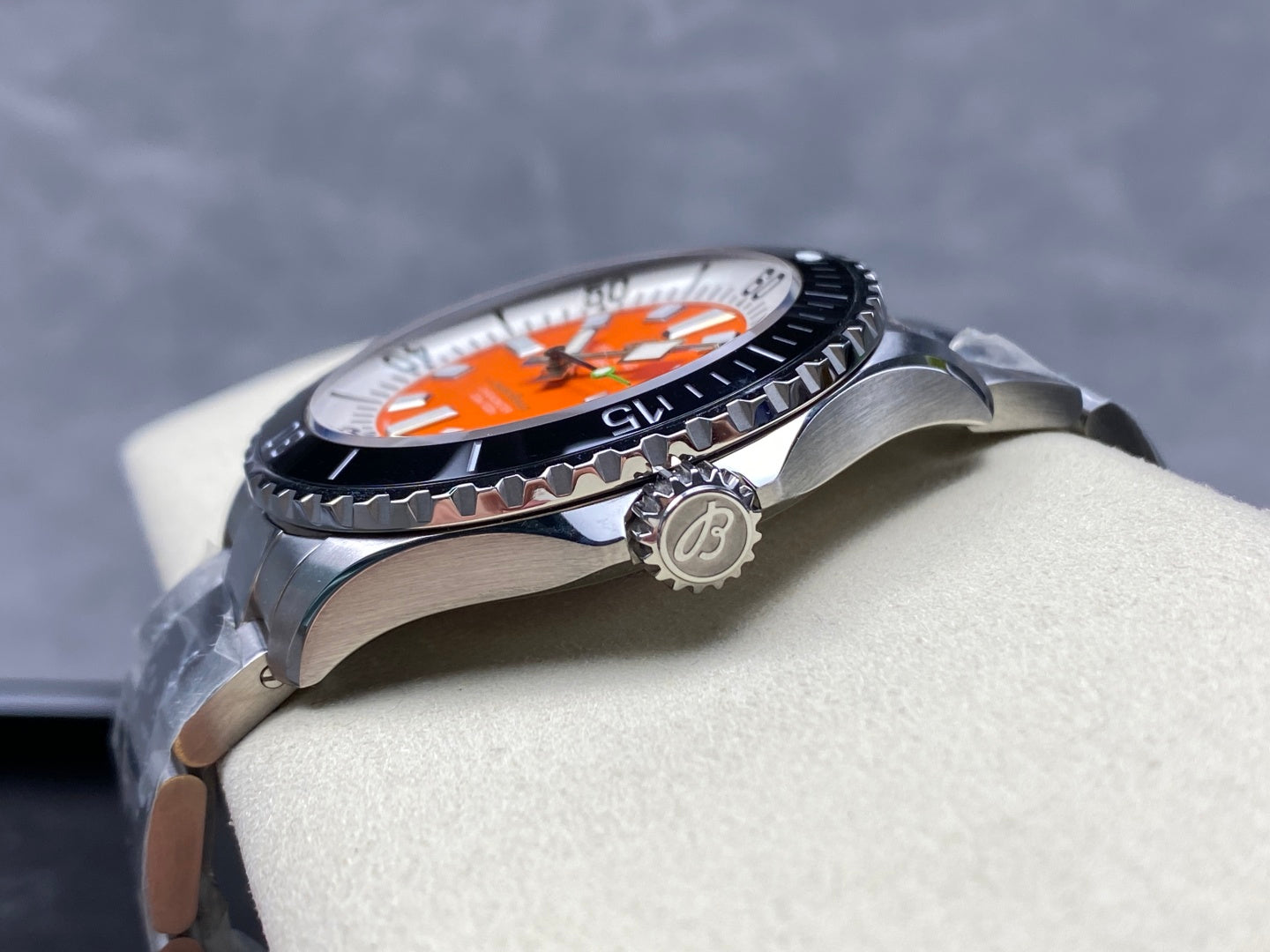 SuperOcean Automatic 44 SS Black Bezel TF 1:1 Best Edition Orange Dial on SS Bracelet A2824