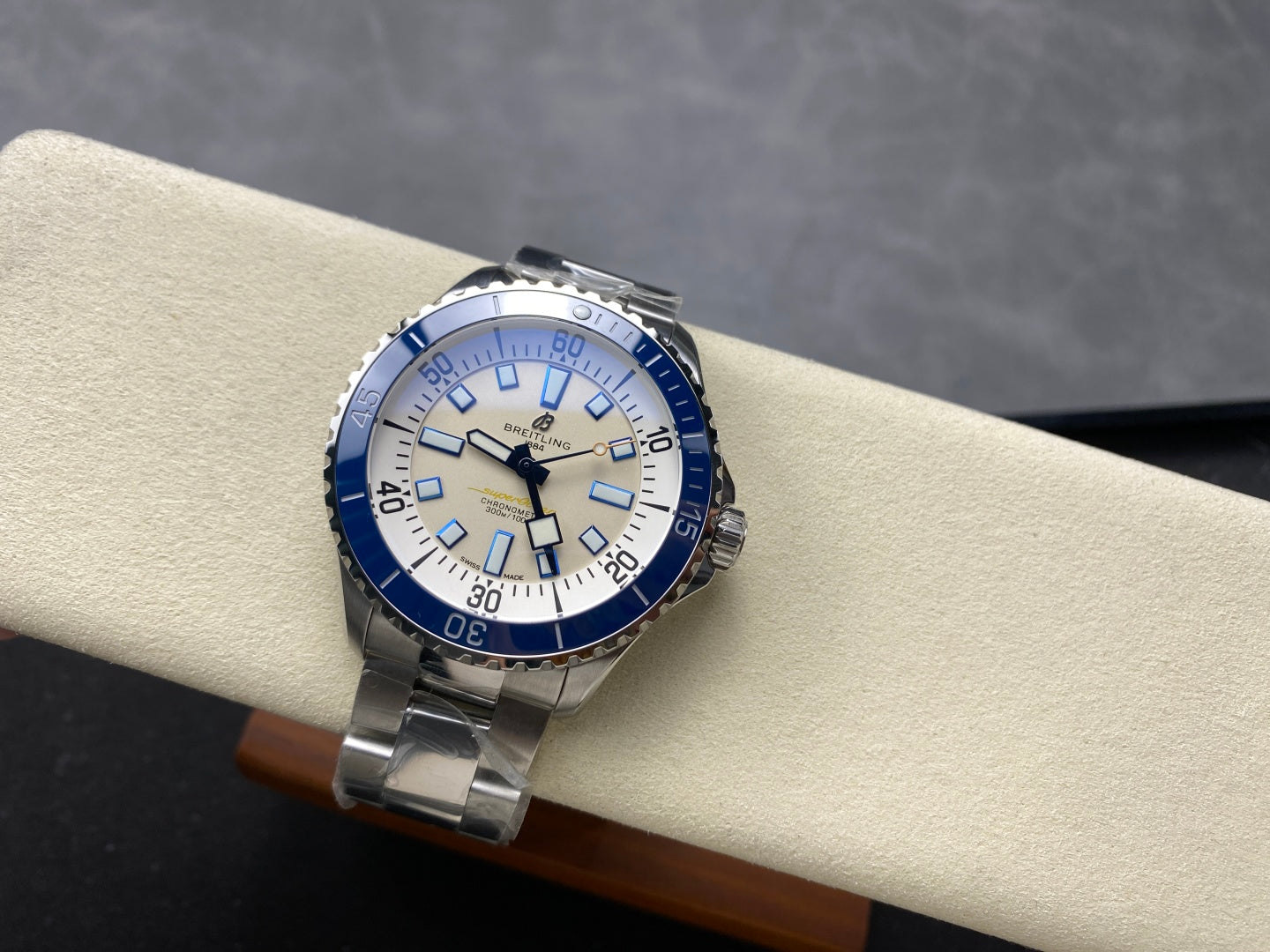 SuperOcean Automatic 44 SS Blue Bezel TF 1:1 Best Edition Cream Dial on SS Bracelet A2824
