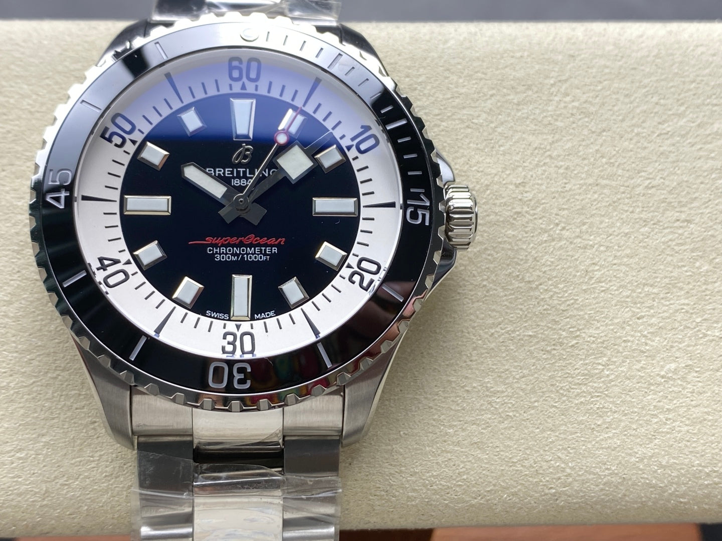 SuperOcean Automatic 44 SS Black Bezel TF 1:1 Best Edition Black Dial on SS Bracelet A2824