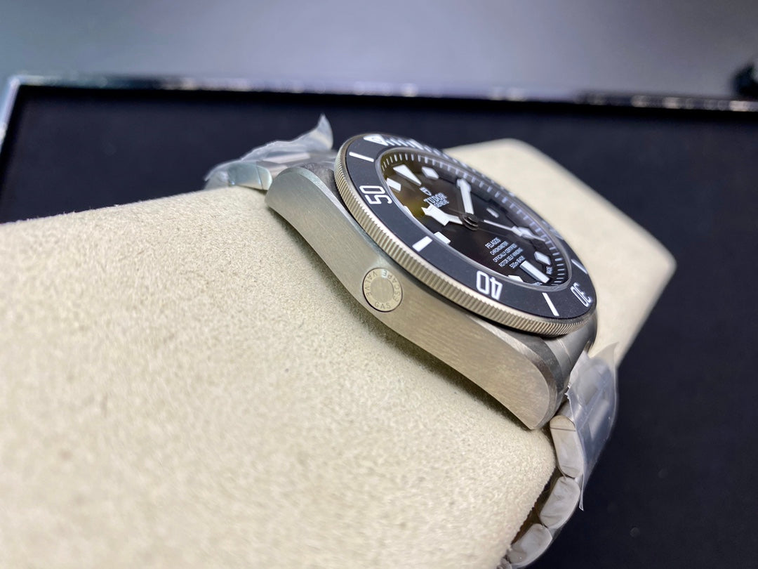 Pelagos ZF 1:1 Best Edition Black Dial on Titanium Bracelet A2824 V5
