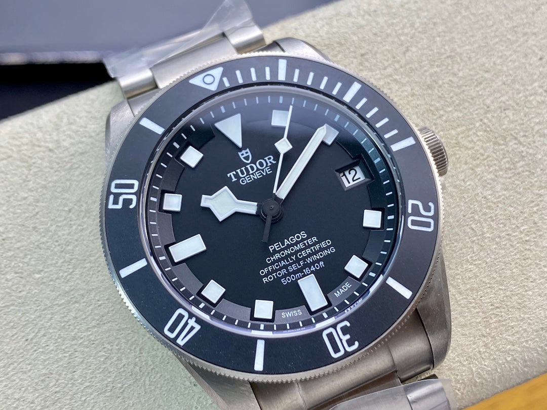 Pelagos ZF 1:1 Best Edition Black Dial on Titanium Bracelet A2824 V5