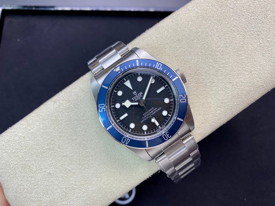 Heritage Black Bay Blue Bezel ZF 1:1 Best Edition on SS Bracelet A2824 V5