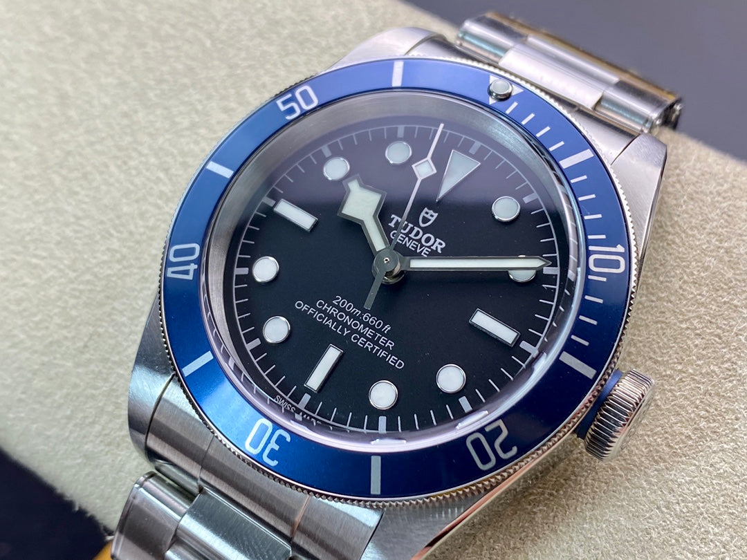Heritage Black Bay Blue Bezel ZF 1:1 Best Edition on SS Bracelet A2824 V5