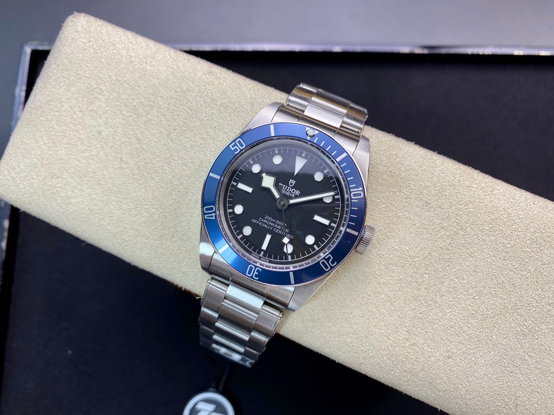 Heritage Black Bay Blue Bezel ZF 1:1 Best Edition on SS Bracelet A2824 V5