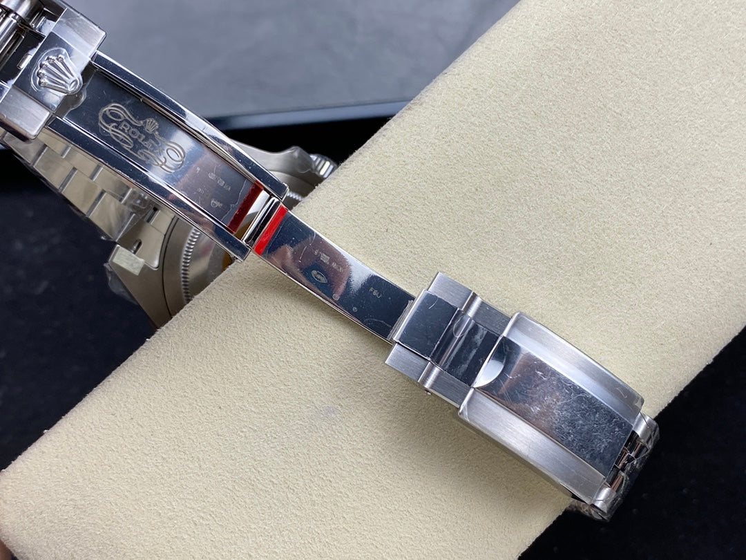 GMT-Master II 126710 BLRO Blue/Red Ceramic Clean Factory 1:1 Best Edition on Jubilee Bracelet DD3285 CHS V3
