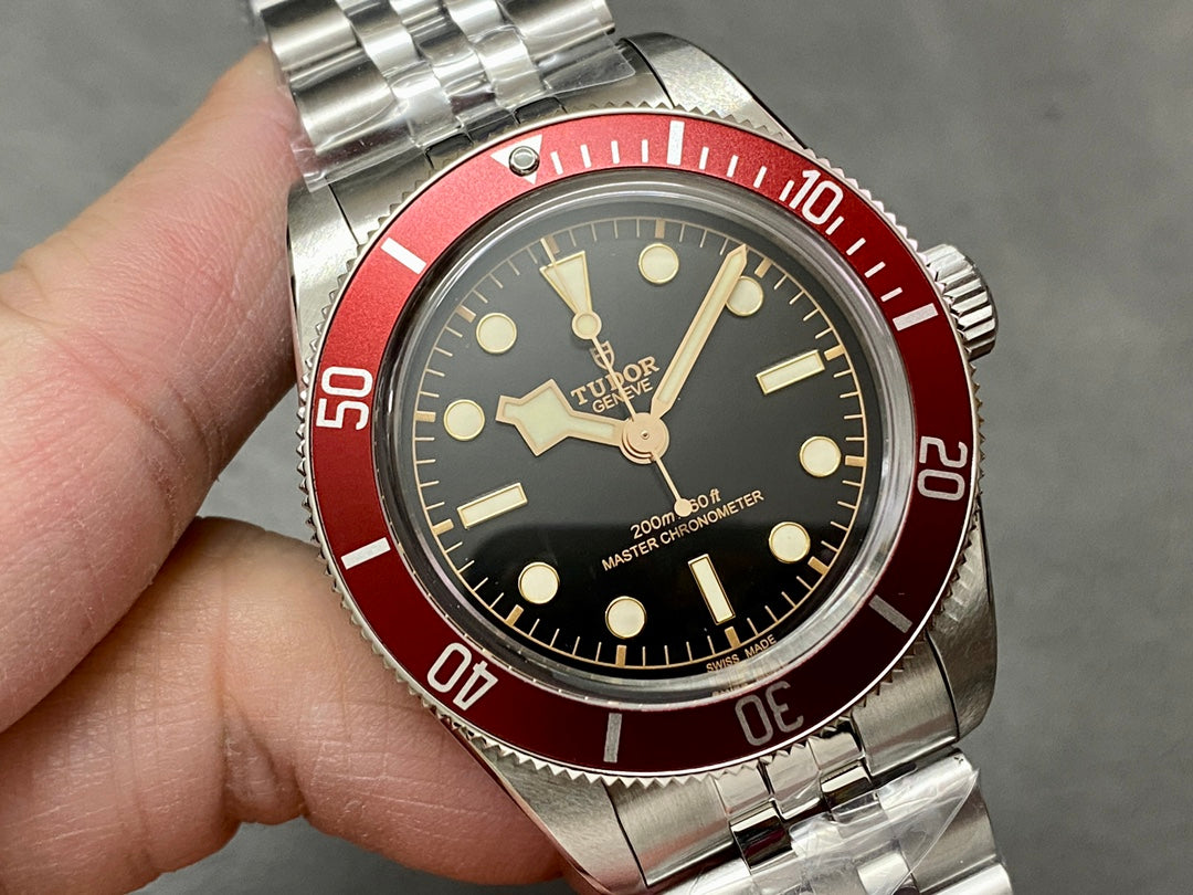 Heritage Black Bay Red Bezel ZF 1:1 Best Edition on SS Jubilee Bracelet A2824