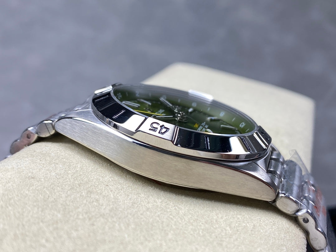 Chronomat GMT 40 SS BLS 1:1 Best Edition Green Dial on SS Bracelet A2836