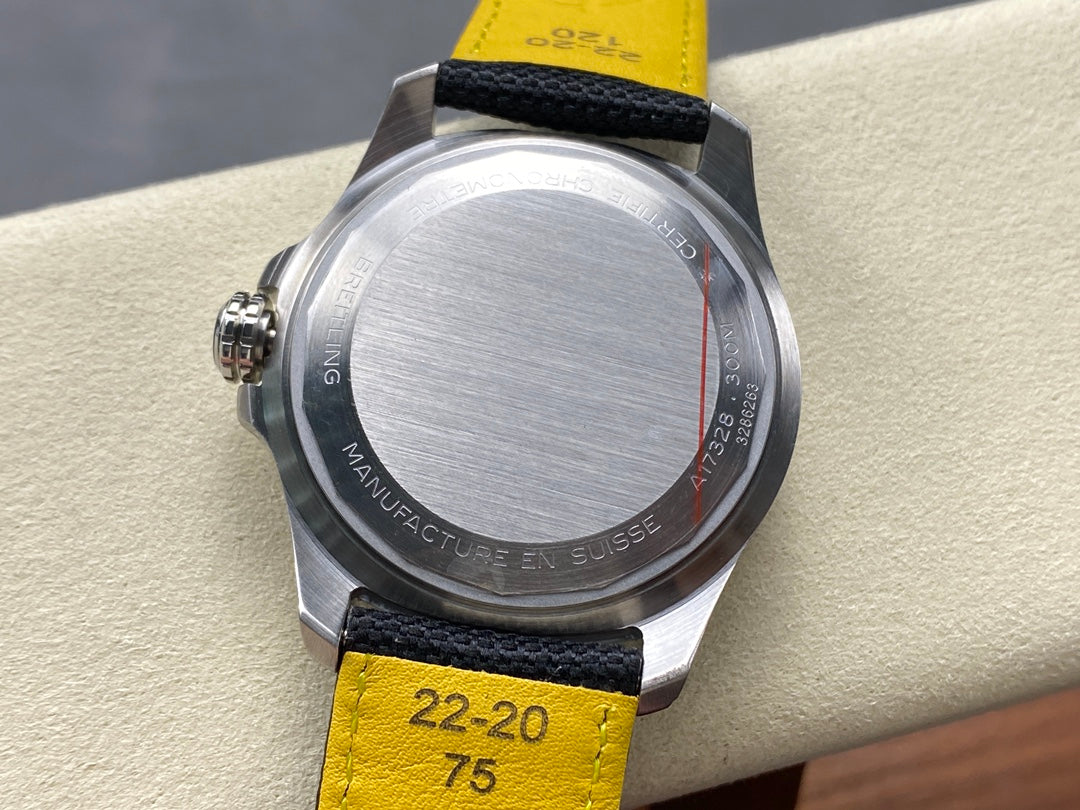 Avenger Chronometer 42mm GMT Red Second Hand SS BLSF 1:1 Best Version Black Dial On Black Nylon Strap A2836