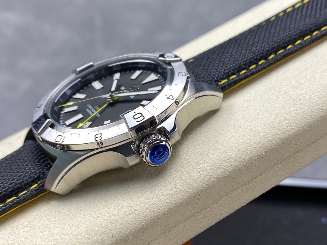 Avenger Chronometer 42mm GMT Yellow Second Hand SS BLSF 1:1 Best Version Black Dial On Black Nylon Strap A2836