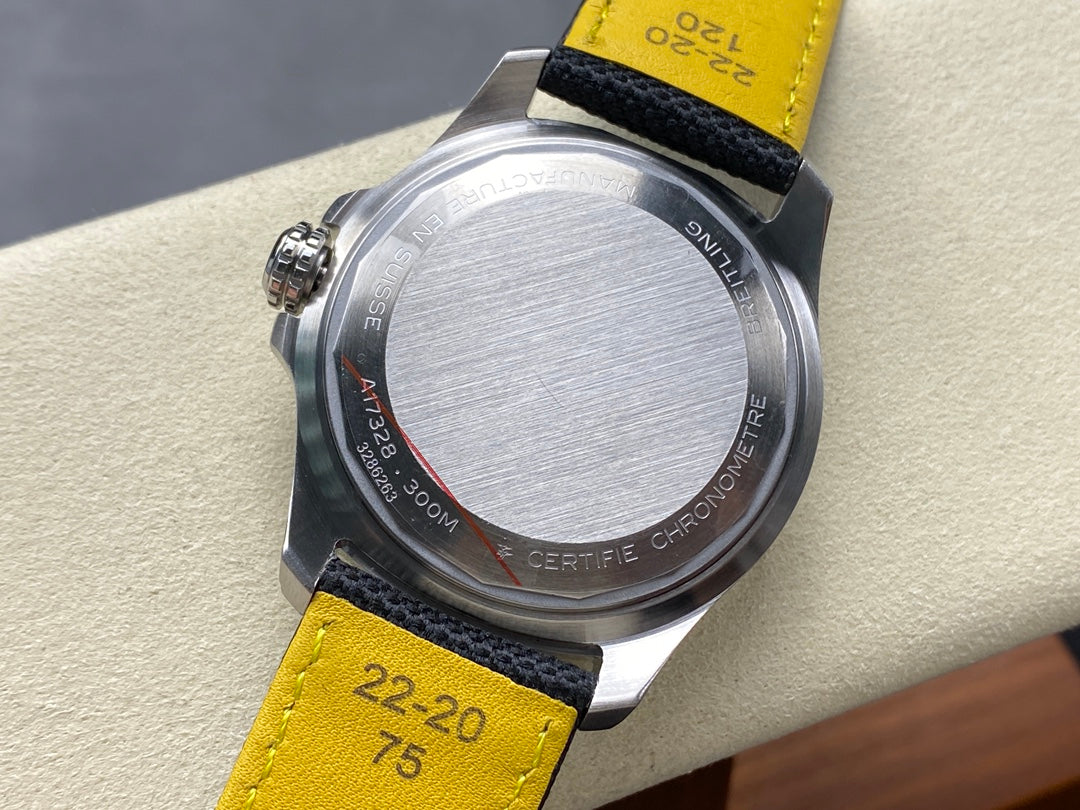 Avenger Chronometer 42mm GMT Yellow Second Hand SS BLSF 1:1 Best Version Black Dial On Black Nylon Strap A2836