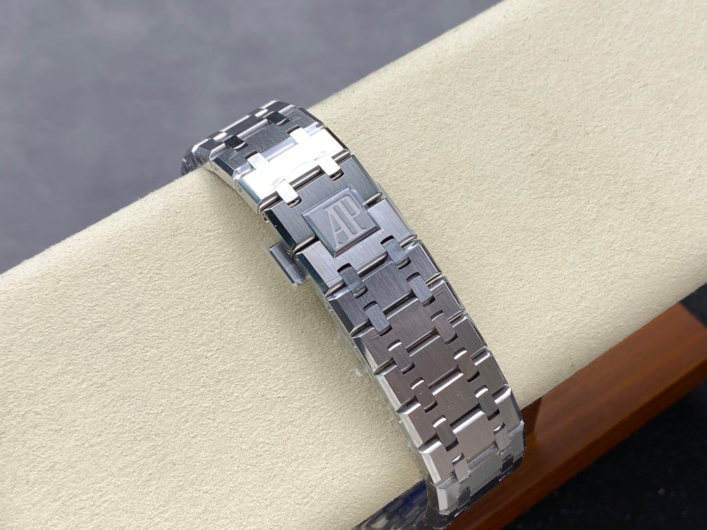 Royal Oak KAWS SS APSF 1:1 Best Edition XX Dial on SS Bracelet SA4302 Super Clone
