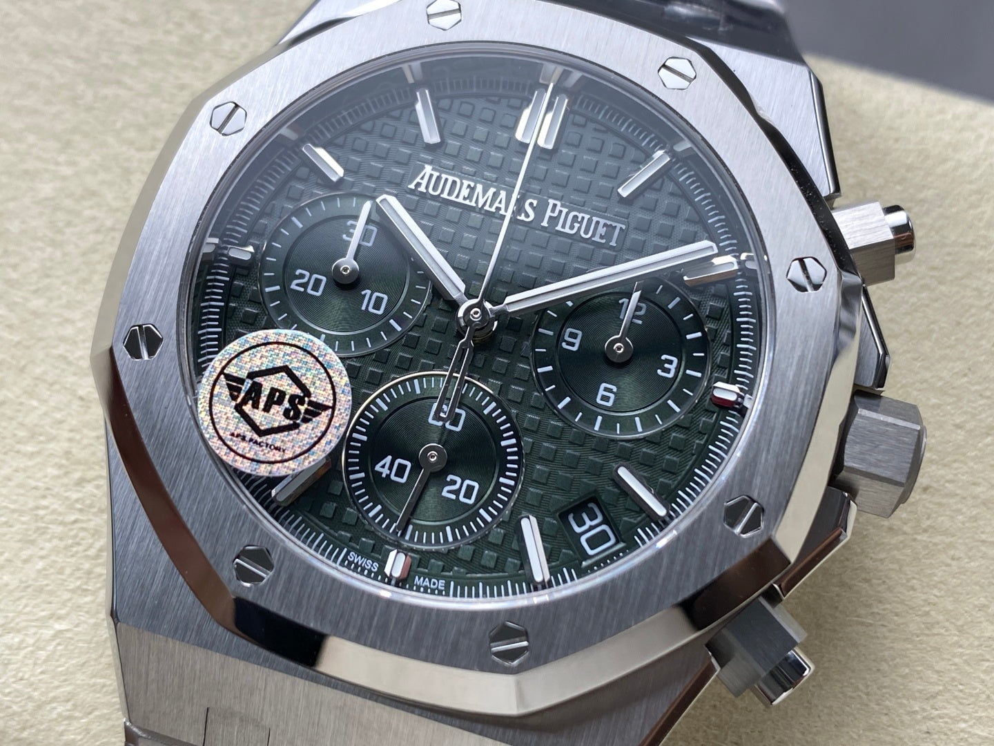 Royal Oak Chrono 26240 SS APSF 1:1 Best Edition Green Dial on SS Bracelet SA4401 Super Clone V2 (Free Sprung)