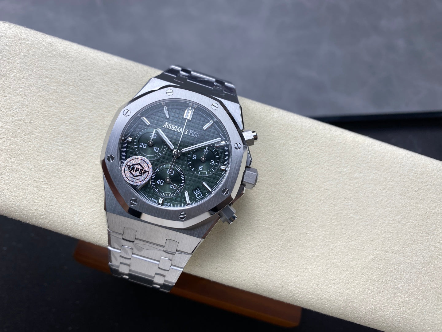 Royal Oak Chrono 26240 SS APSF 1:1 Best Edition Green Dial on SS Bracelet SA4401 Super Clone V2 (Free Sprung)