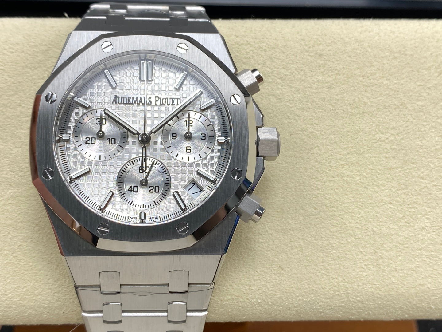 Royal Oak Chrono 26240 SS APSF 1:1 Best Edition White Dial on SS Bracelet SA4401 Super Clone V2 (Free Sprung)