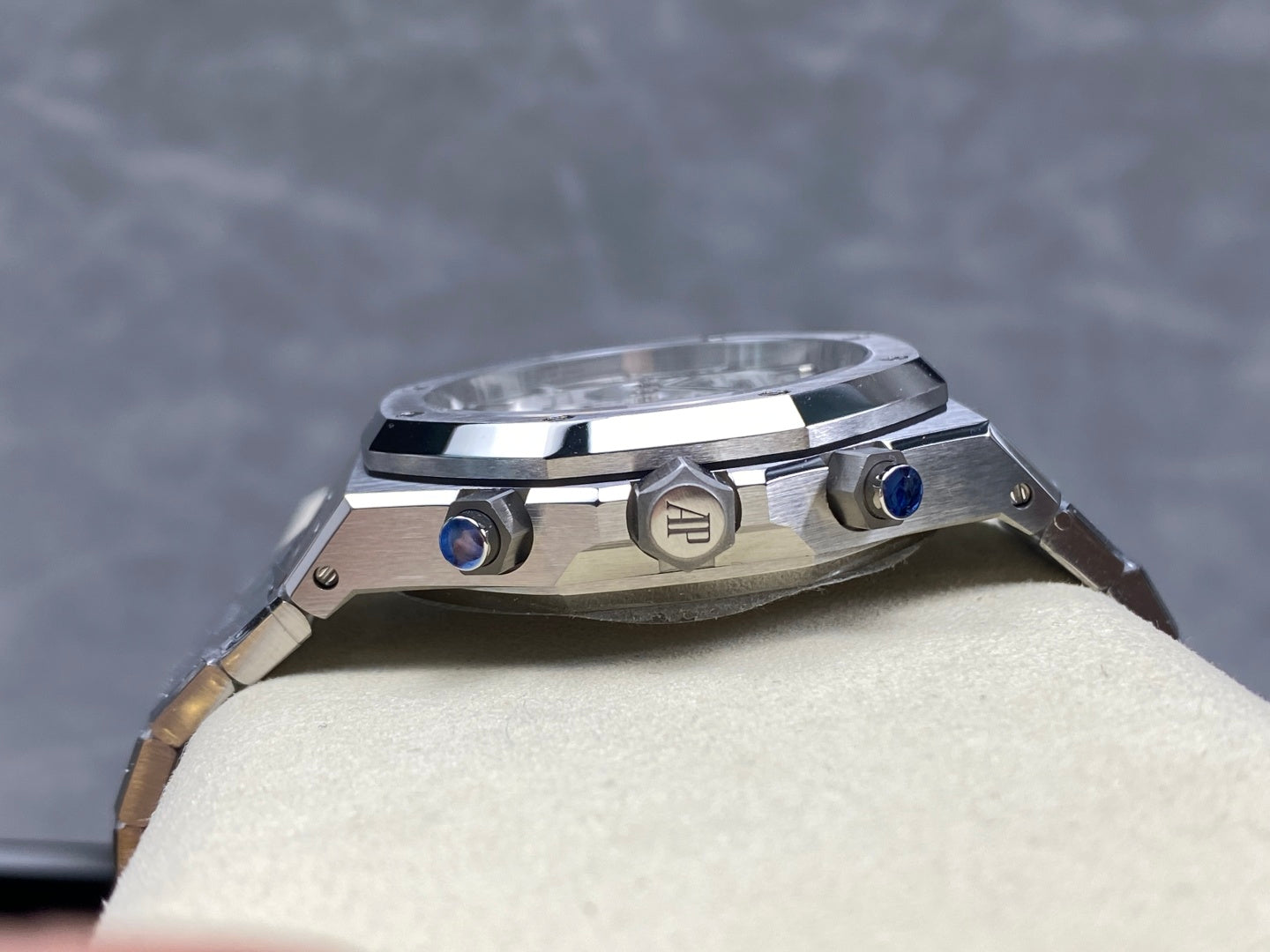 Royal Oak Chrono 26240 SS APSF 1:1 Best Edition White Dial on SS Bracelet SA4401 Super Clone V2 (Free Sprung)