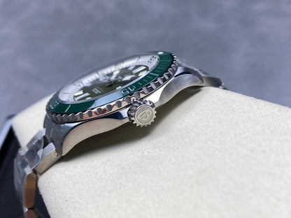 SuperOcean Automatic 44 SS Green Bezel TF 1:1 Best Edition Green Dial on SS Bracelet A2824
