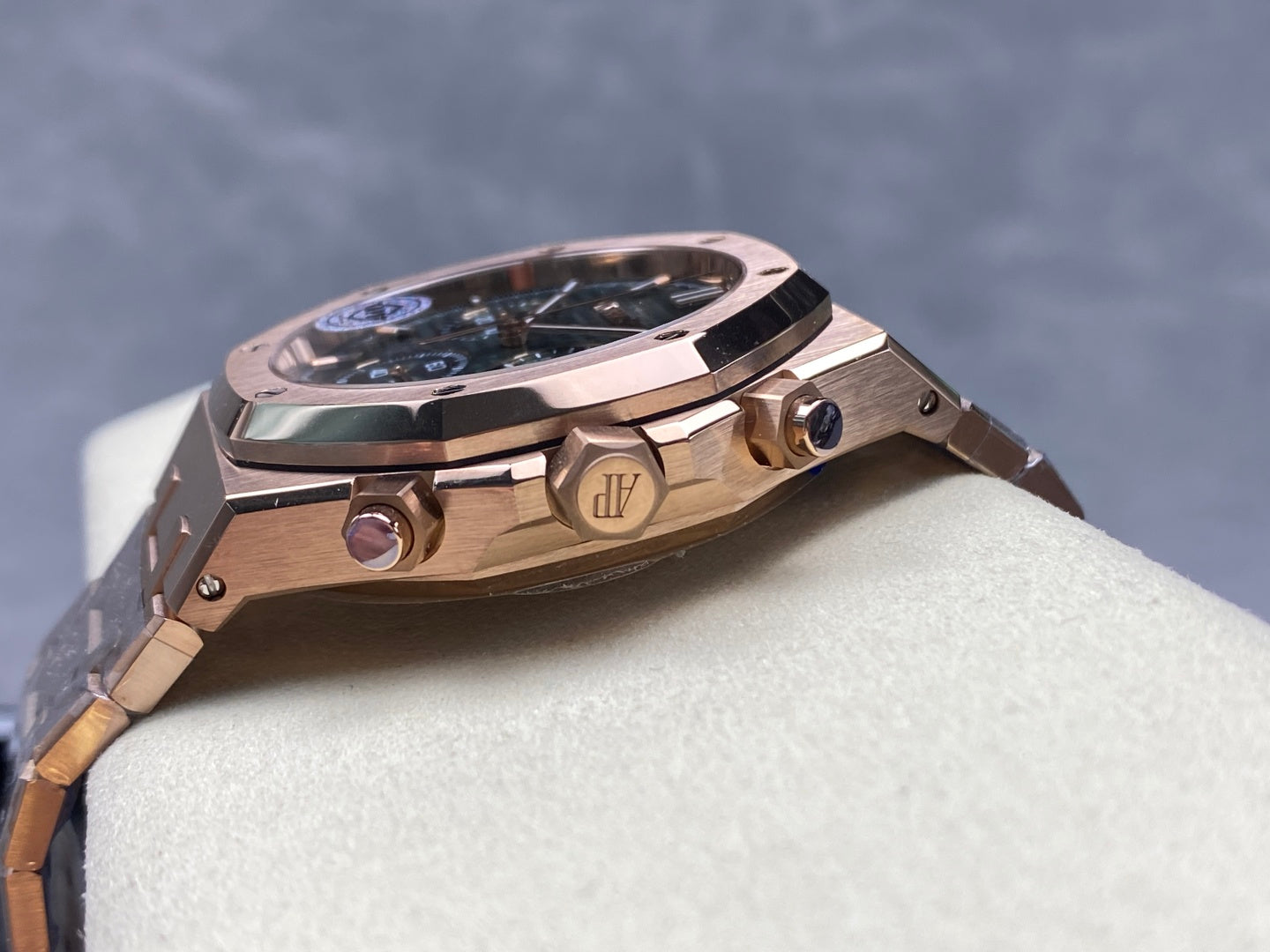 Royal Oak Chrono 26240 RG APSF 1:1 Best Edition Green Dial on RG Bracelet SA4401 Super Clone V2 (Free Sprung)