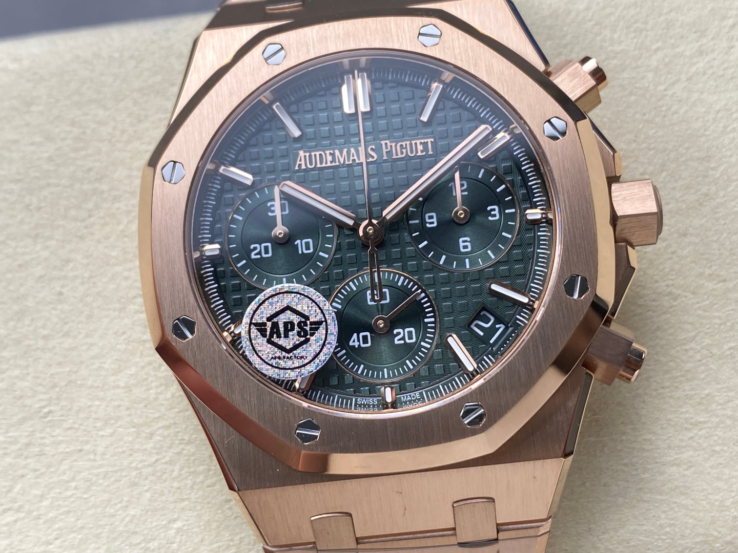 Royal Oak Chrono 26240 RG APSF 1:1 Best Edition Green Dial on RG Bracelet SA4401 Super Clone V2 (Free Sprung)