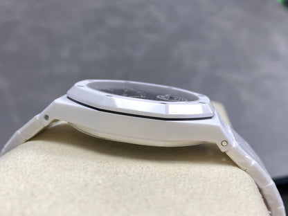 Royal Oak 15500 White Ceramic APSF 1:1 Best Edition Black Dial on White Ceramic Bracelet SA4302 Super Clone