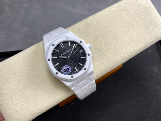Royal Oak 15500 White Ceramic APSF 1:1 Best Edition Black Dial on White Ceramic Bracelet SA4302 Super Clone
