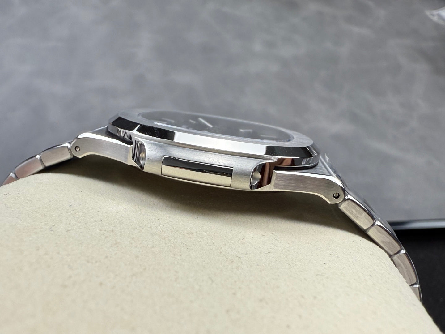 Nautilus 5711/1A SS DDF 1:1 Best Edition Blue Textured Dial On SS Bracelet Super Clone DD330