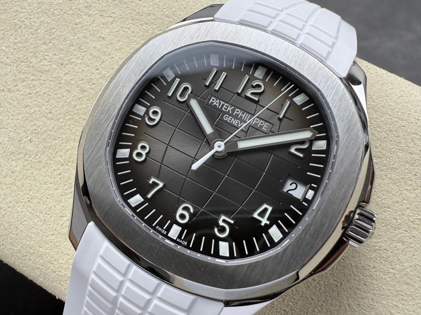 Aquanaut 5167 SS DDF 1:1 Best Edition Gray Dial On White Strap Super Clone DD330