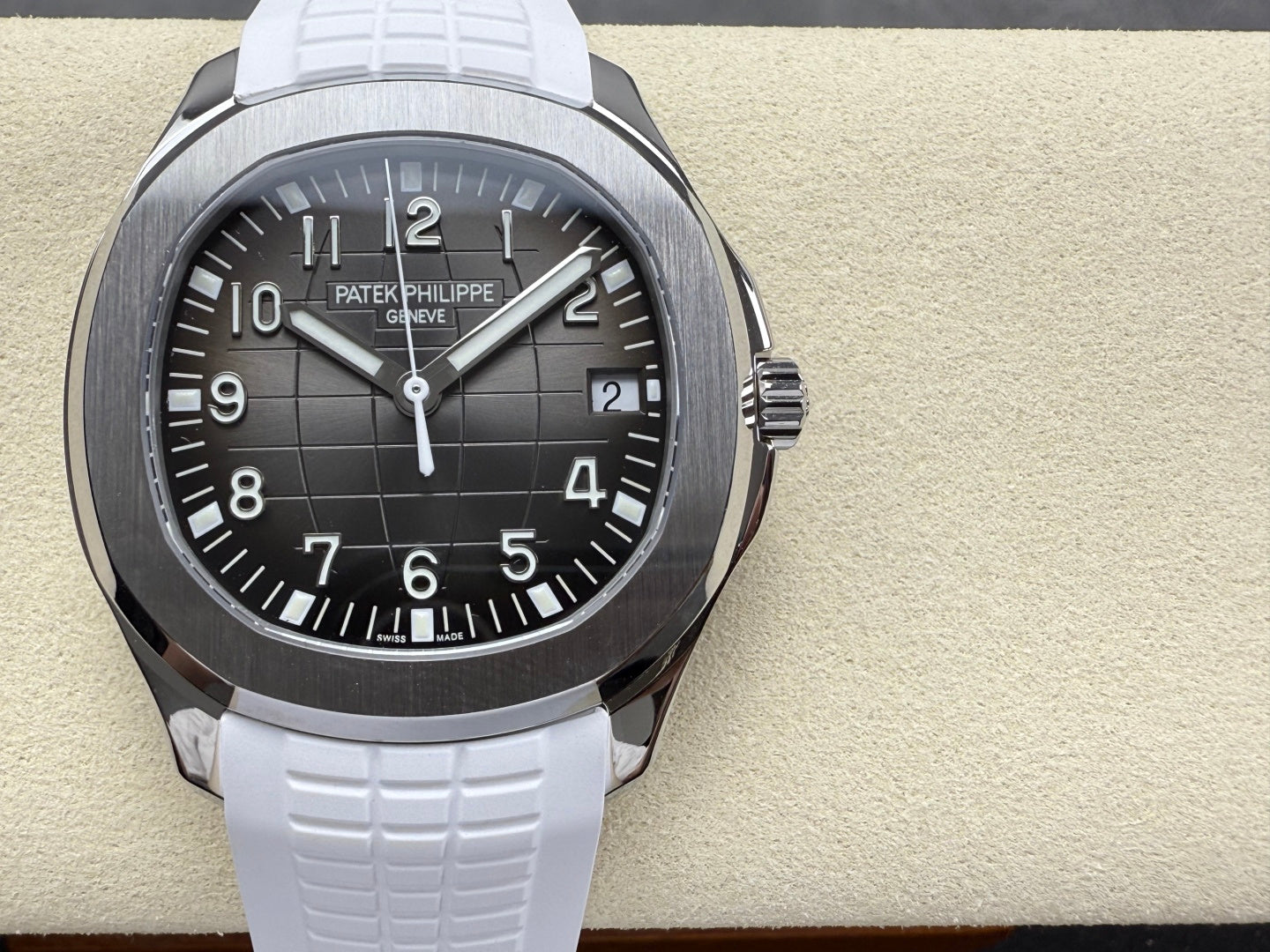 Aquanaut 5167 SS DDF 1:1 Best Edition Gray Dial On White Strap Super Clone DD330