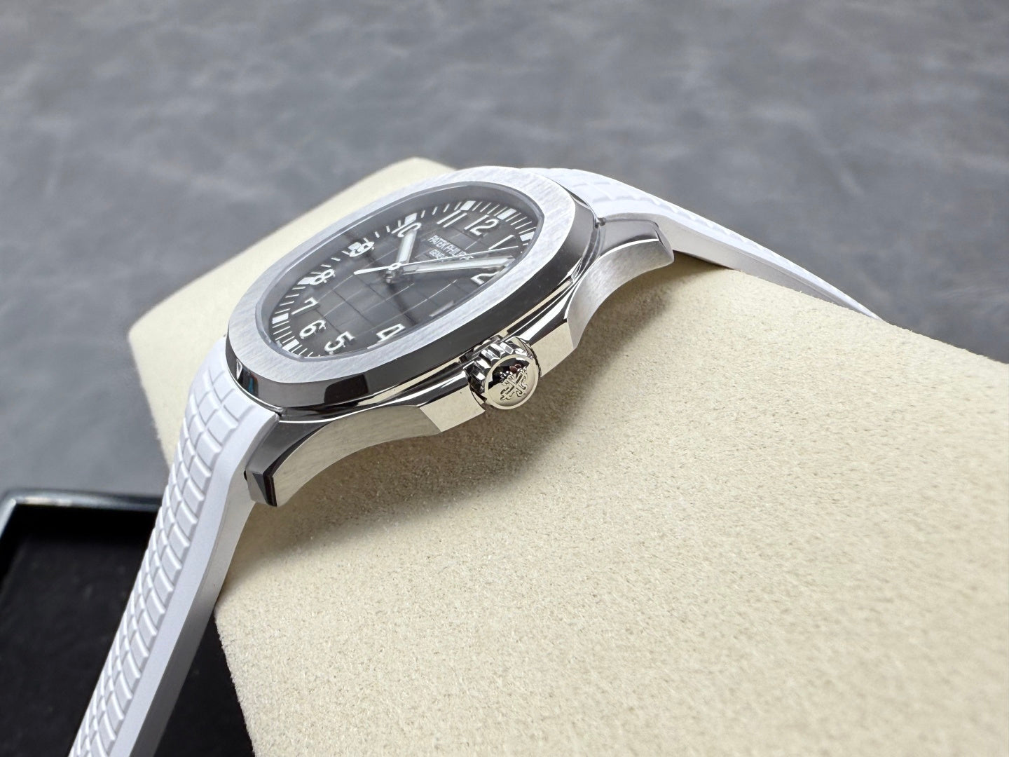 Aquanaut 5167 SS DDF 1:1 Best Edition Gray Dial On White Strap Super Clone DD330