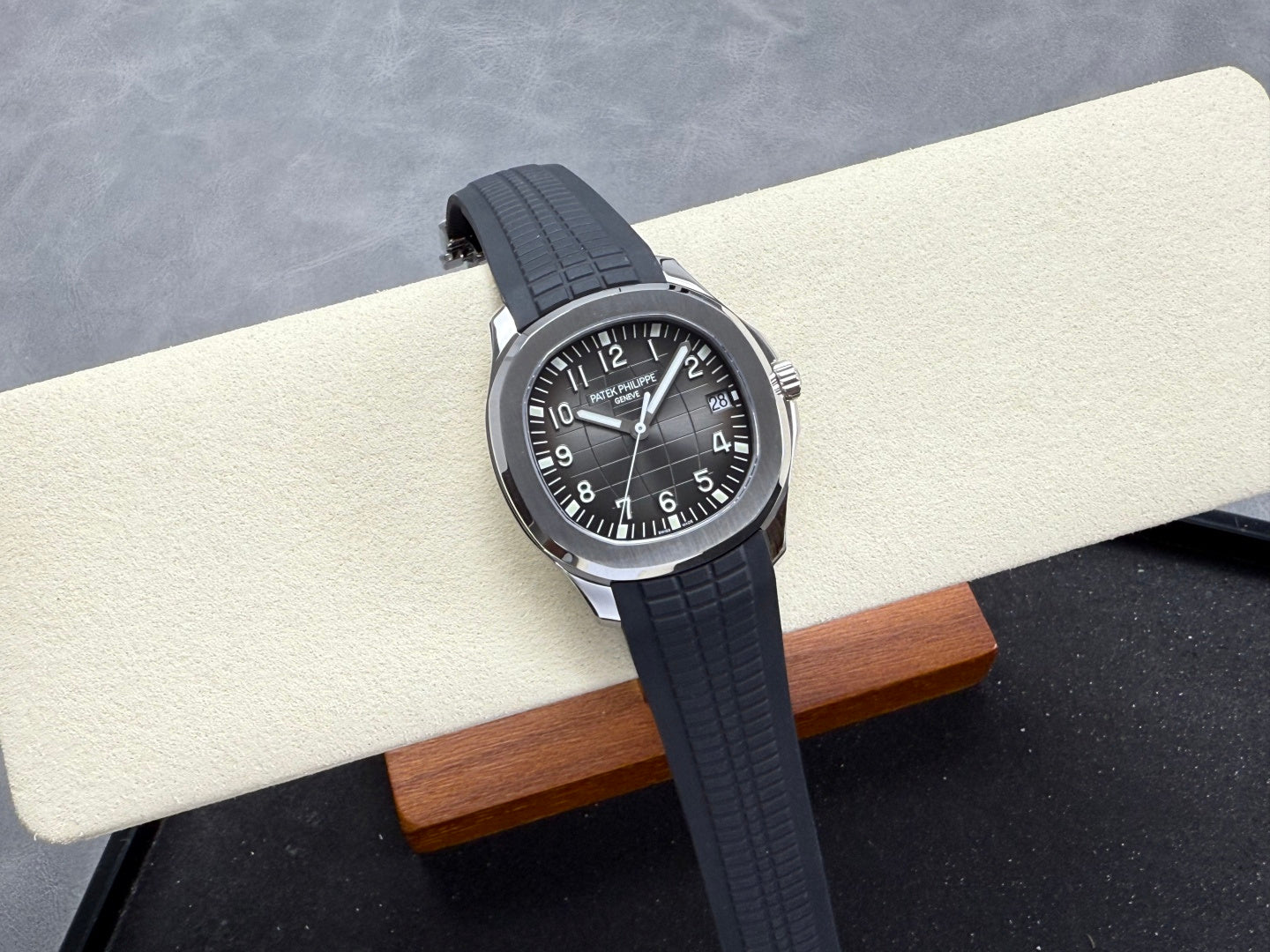 Aquanaut 5167 SS DDF 1:1 Best Edition Gray Dial On Black Strap Super Clone DD330