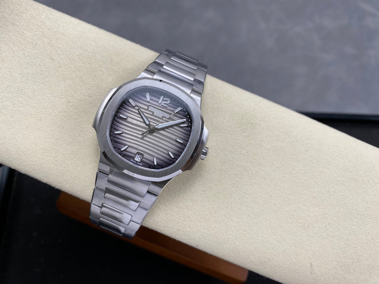 Nautilus 7118 Ladies SS DDF 1:1 Best Edition Gray Dial On SS Bracelet Super Clone DD324