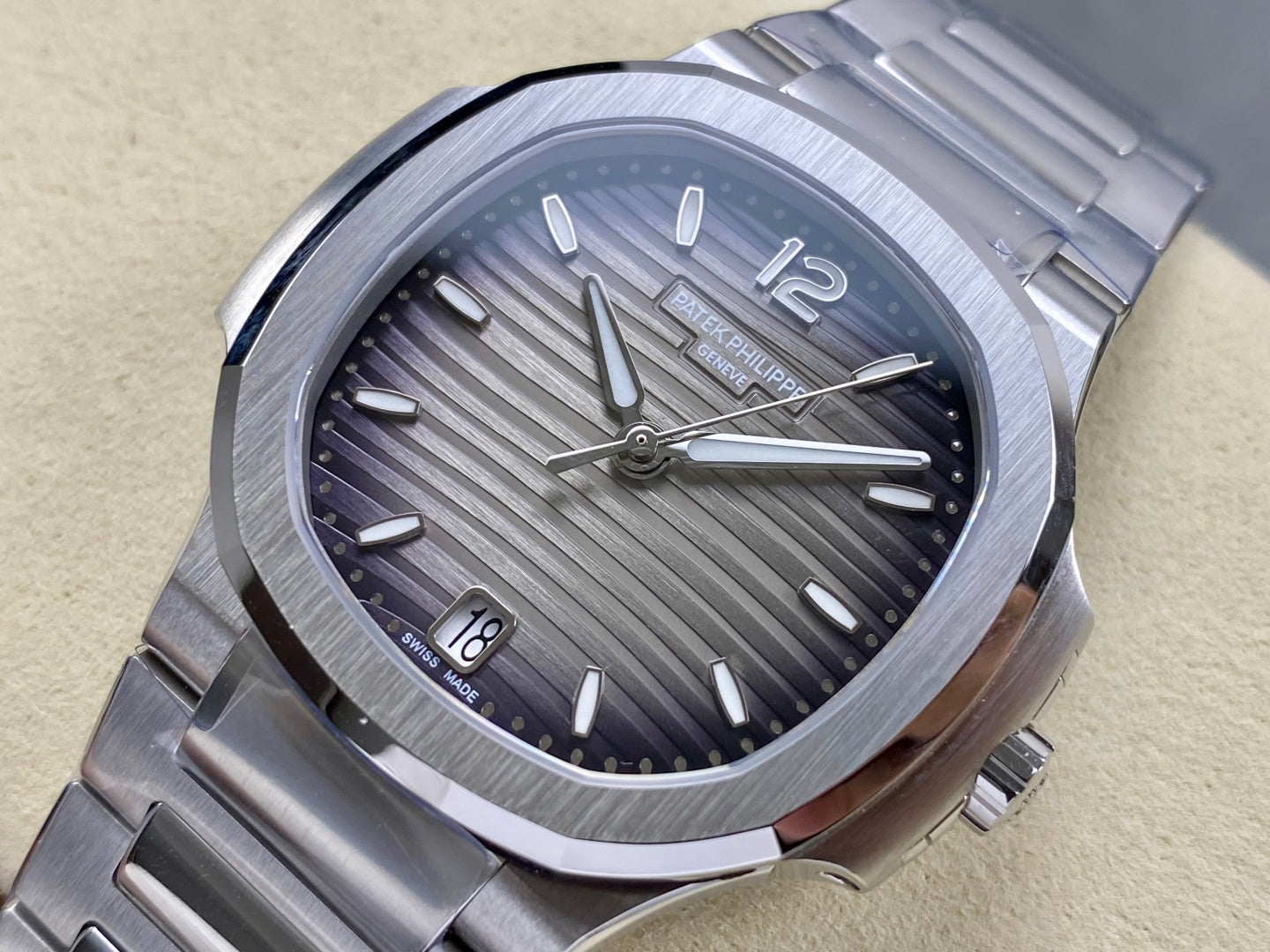 Nautilus 7118 Ladies SS DDF 1:1 Best Edition Gray Dial On SS Bracelet Super Clone DD324