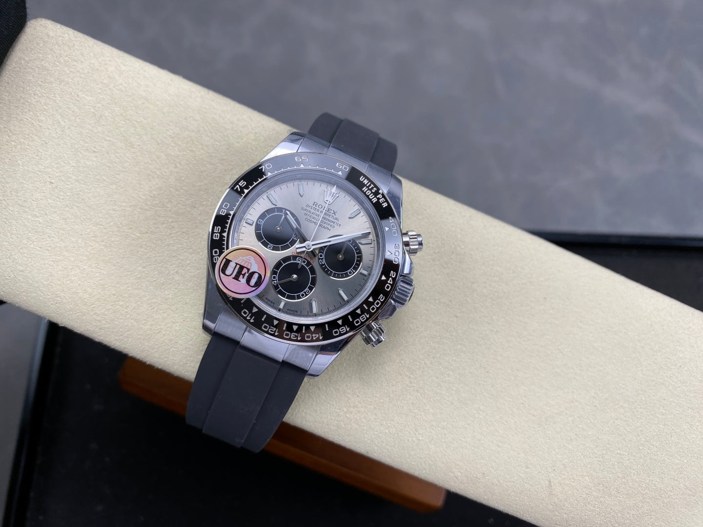 Daytona 126519 UFO 1:1 Best Edition Gray/Black Dial on Oysterflex Strap UF4131 (Free Sprung)