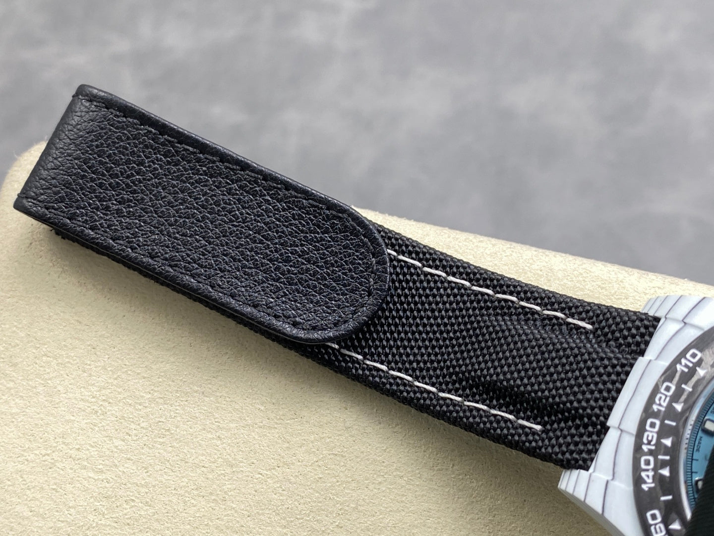 Daytona DIW Porsche 911 S/T White Carbon SONIC 1:1 Best Edition Blue Dial on Black Nylon Strap SA4130