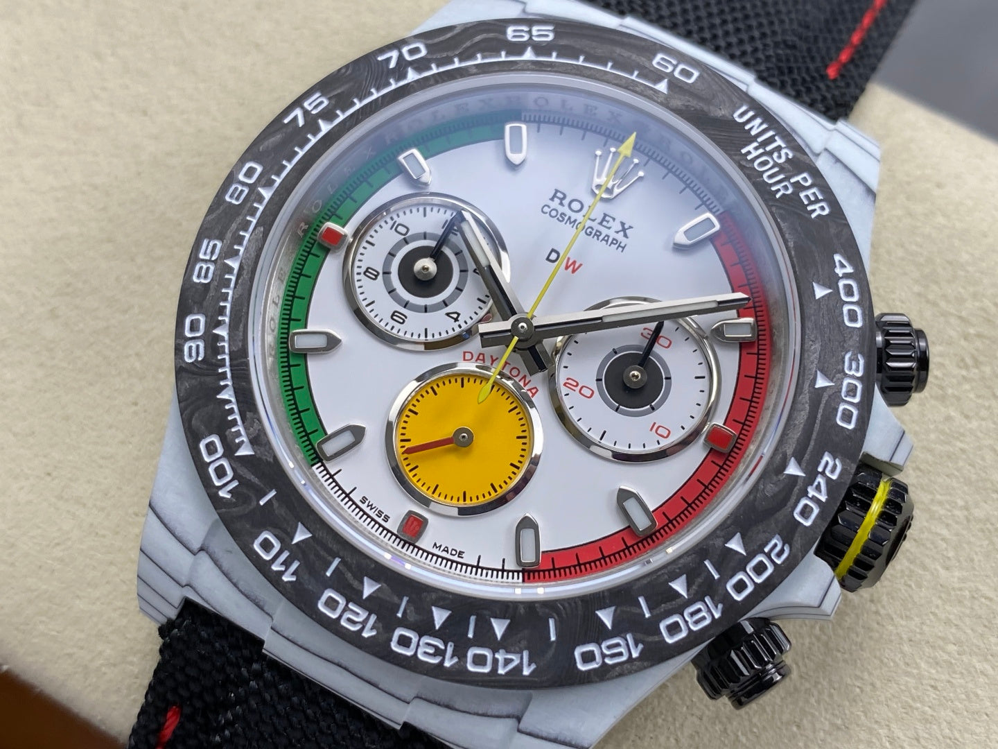Daytona DIW Ferrari White Carbon SONIC 1:1 Best Edition White Dial on Black Nylon Strap SA4130