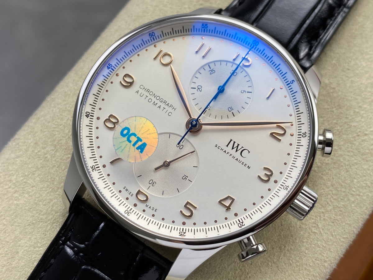 Portugieser Chrono IW371604 OCTA 1:1 Best Edition White/YG Dial on Black Leather Strap DD69355 Super Clone