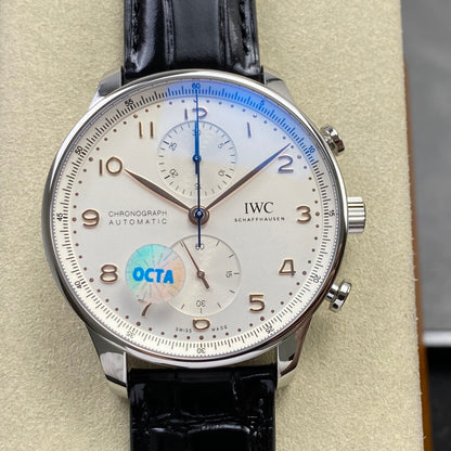 Portugieser Chrono IW371604 OCTA 1:1 Best Edition White/YG Dial on Black Leather Strap DD69355 Super Clone