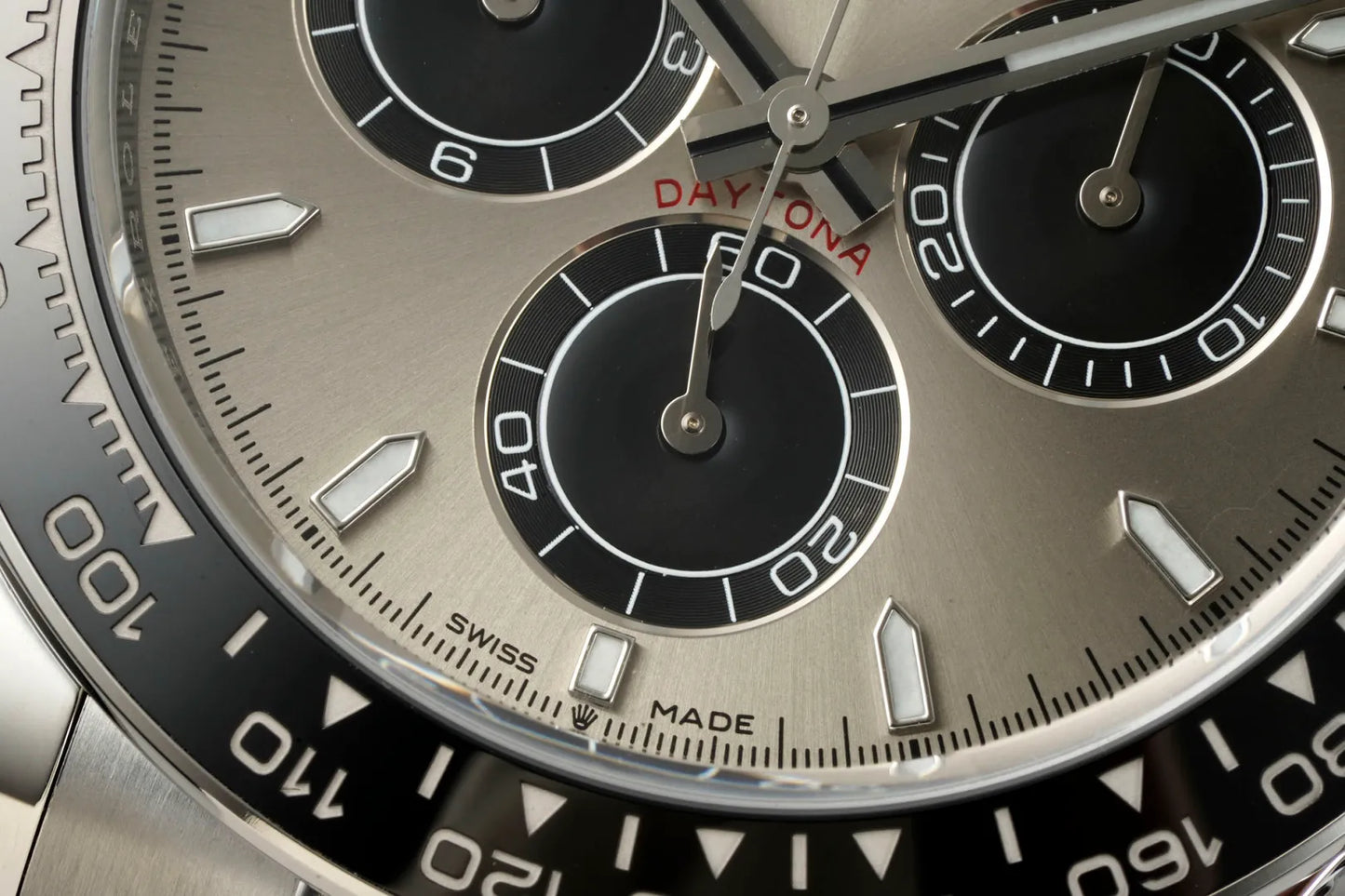 Daytona 126519 ERF Best Edition Gray/Black Dial on Oysterflex Strap JH4131 (Free Sprung)