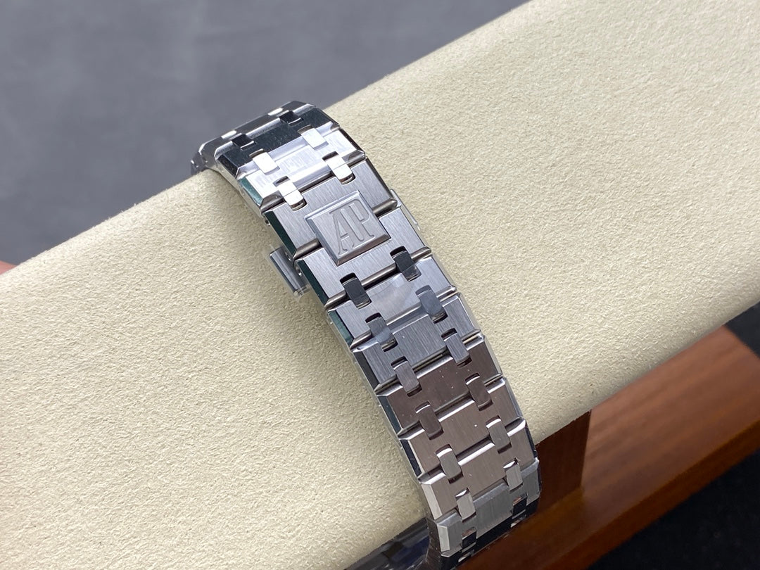 Royal Oak 15500 SS APSF 1:1 Best Edition White Dial on SS Bracelet SA4302 Super Clone V2 (SW Dial)